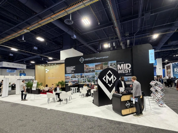 INLINE BOOTH