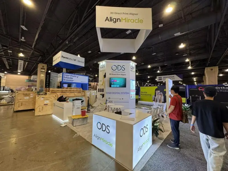 elevating-trade-show-presence-through-purposeful-booth-design-at-aao-2025