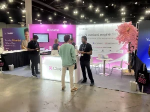 CLUESO Trade Show Booth Builder